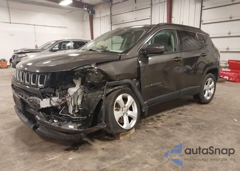 2018 Jeep Compass Latitude 4X4 from USA, damaged, VIN 3C4NJDBB7JT265897